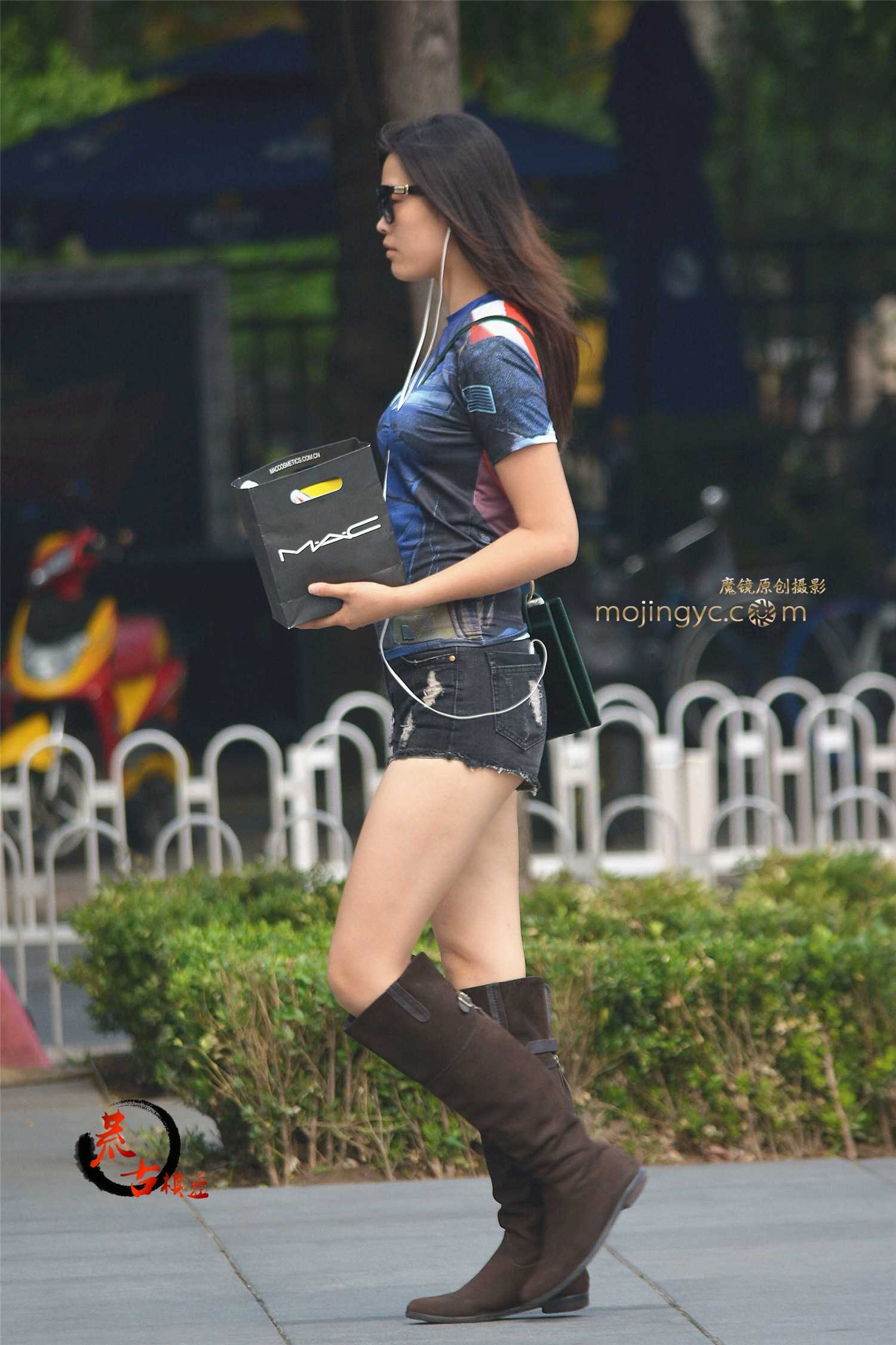 9004-jypssivjqee.jpg
