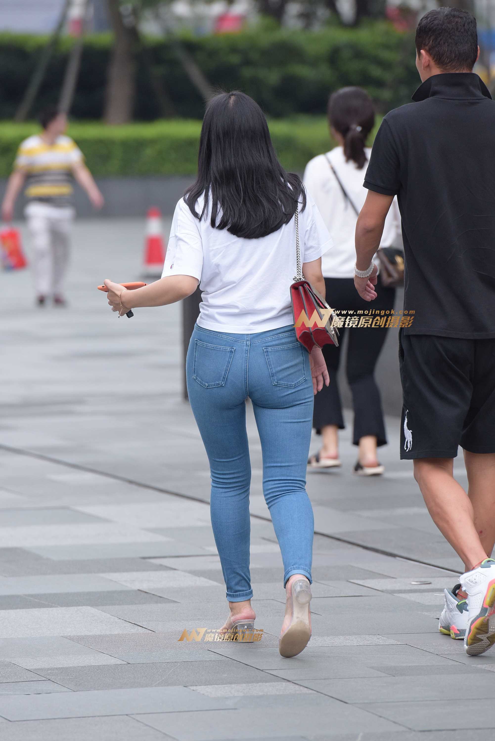 34595-02atjdlu2gf.jpg