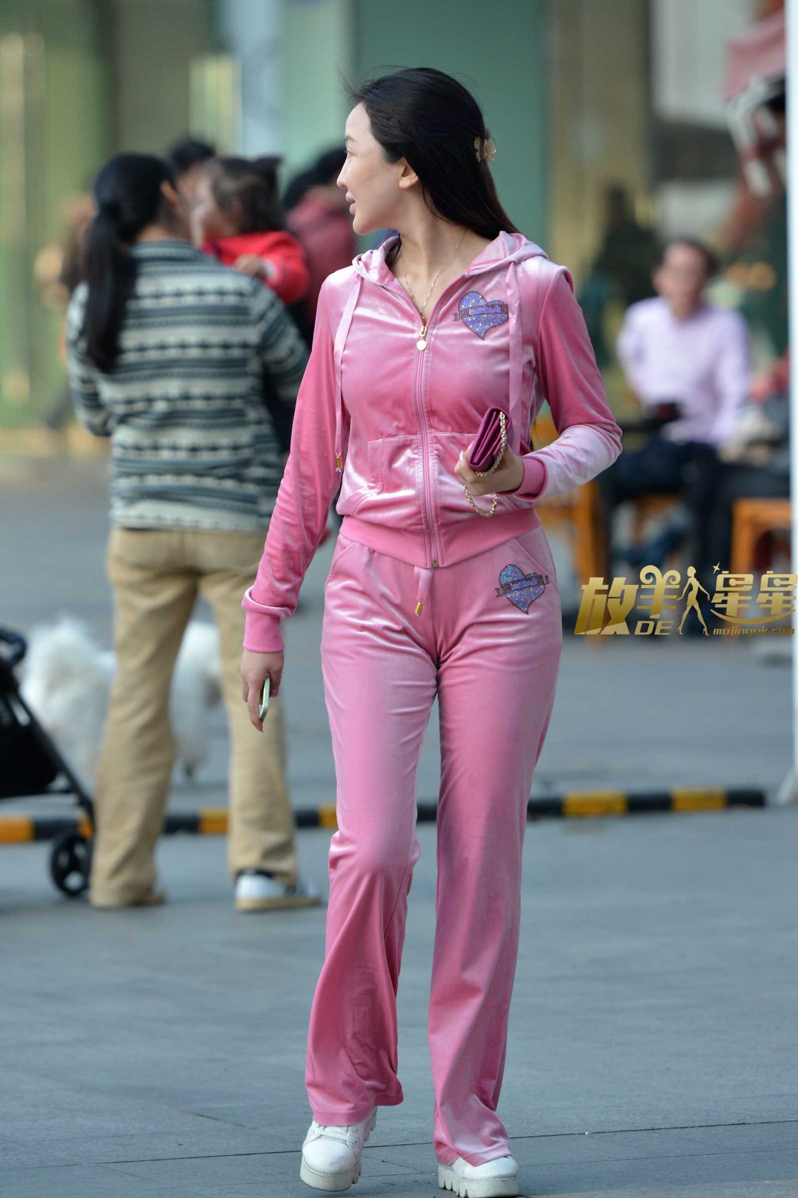 13322-av1djbmvkj1.jpg