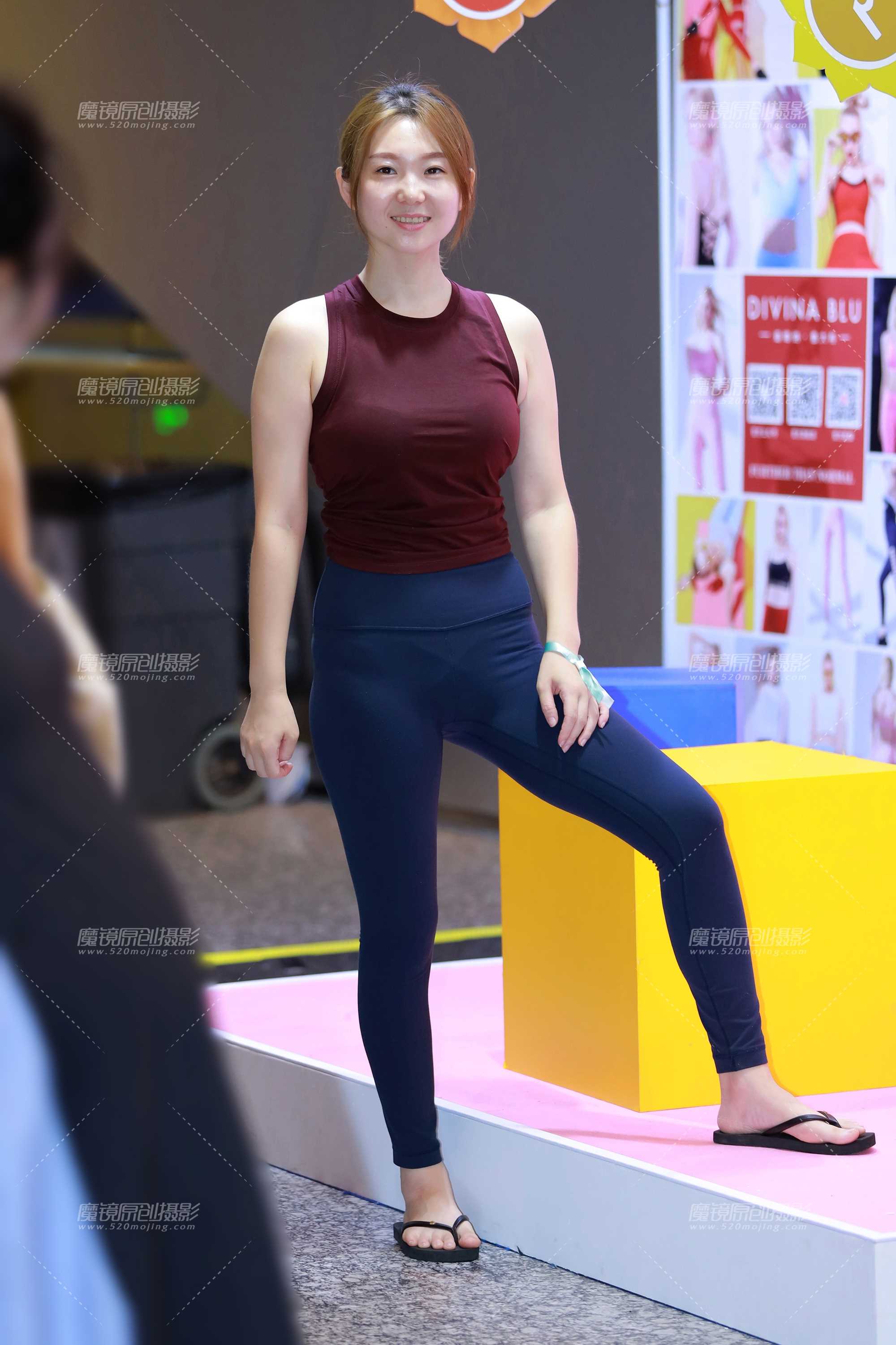 37276-h0x50qw354a.jpg