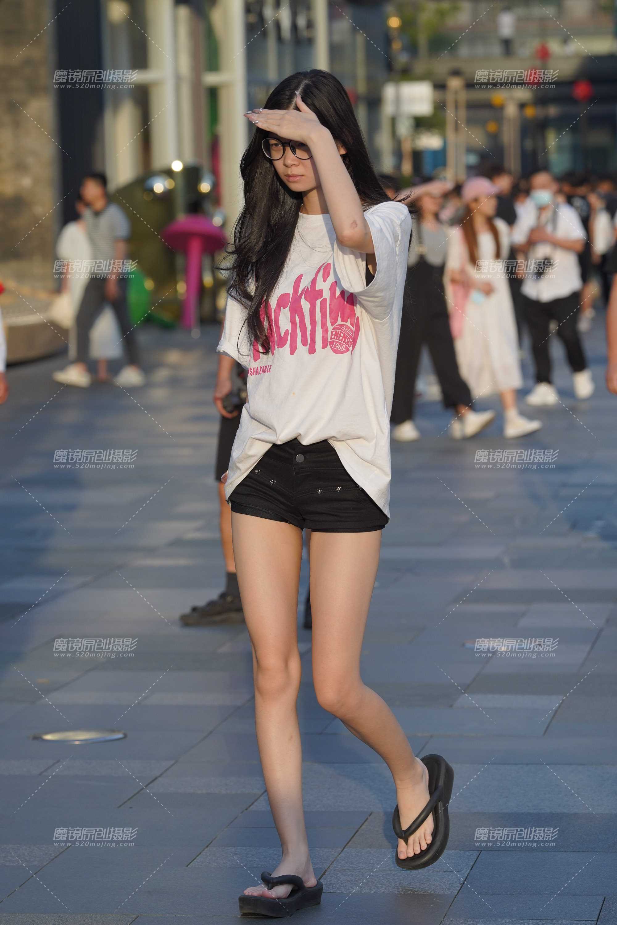 48689-5hj1iu4b44l.jpg