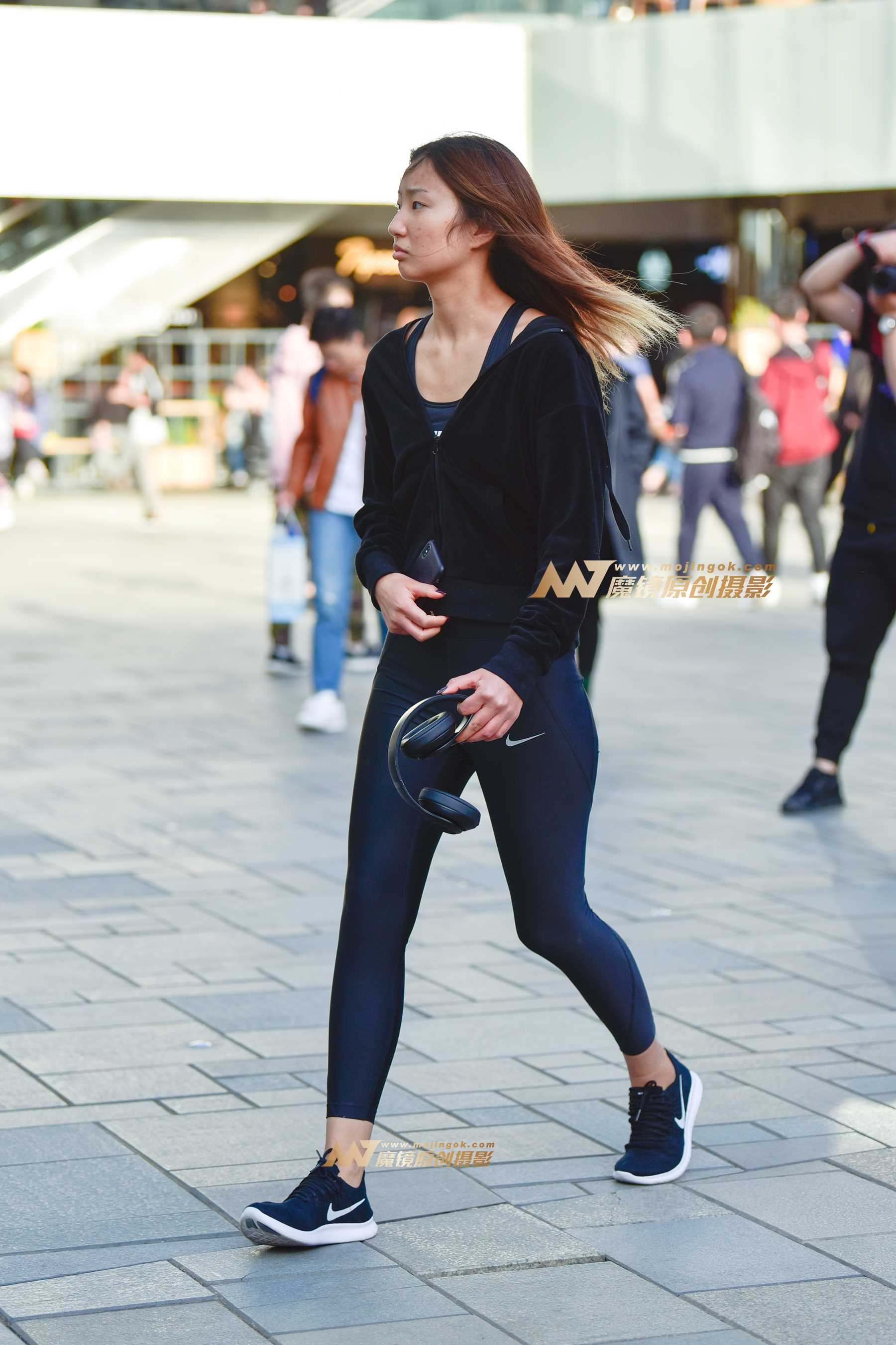 22666-0e0frdj31bs.jpg