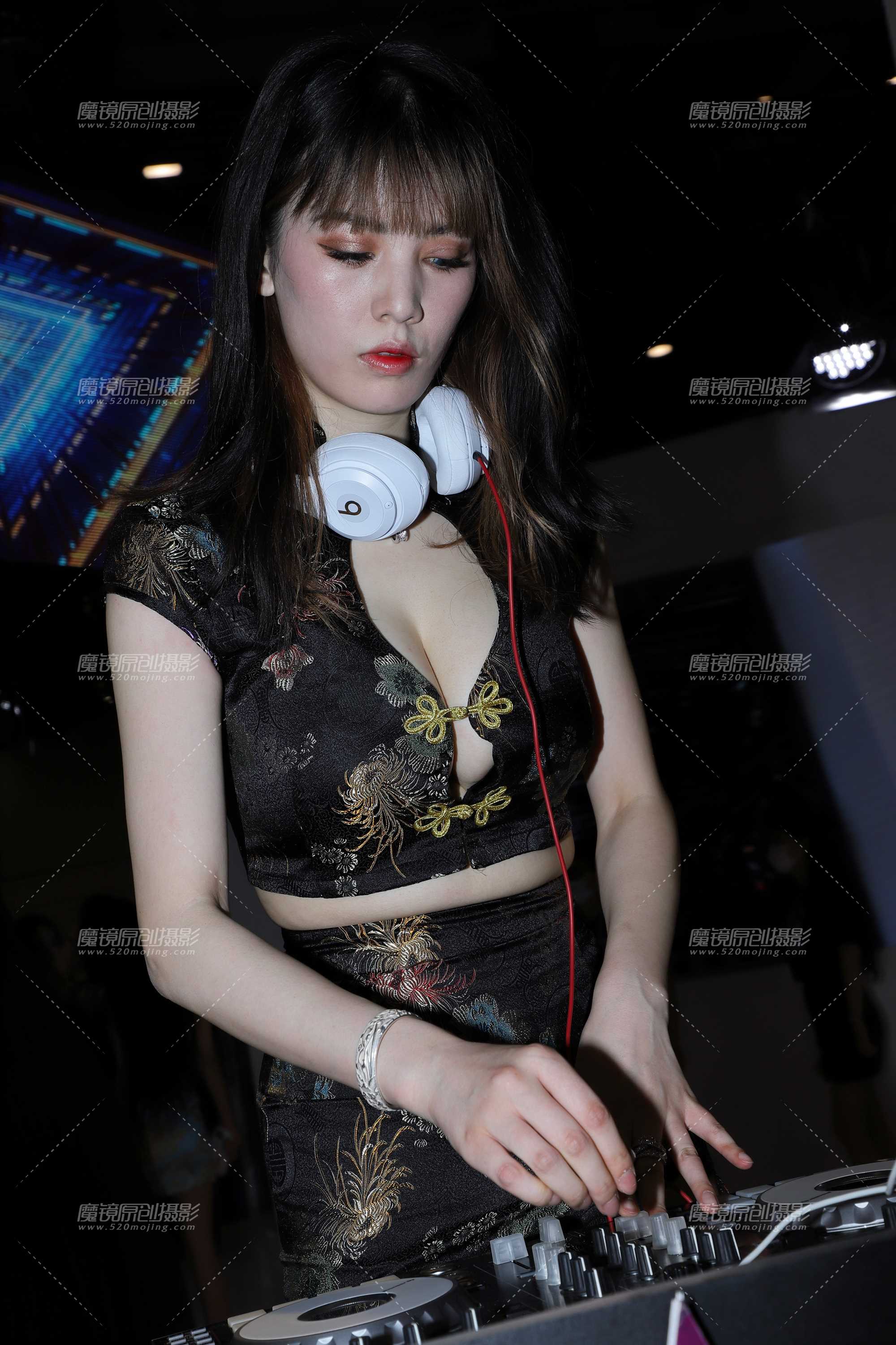 44790-rmzvy0p1mwh.jpg