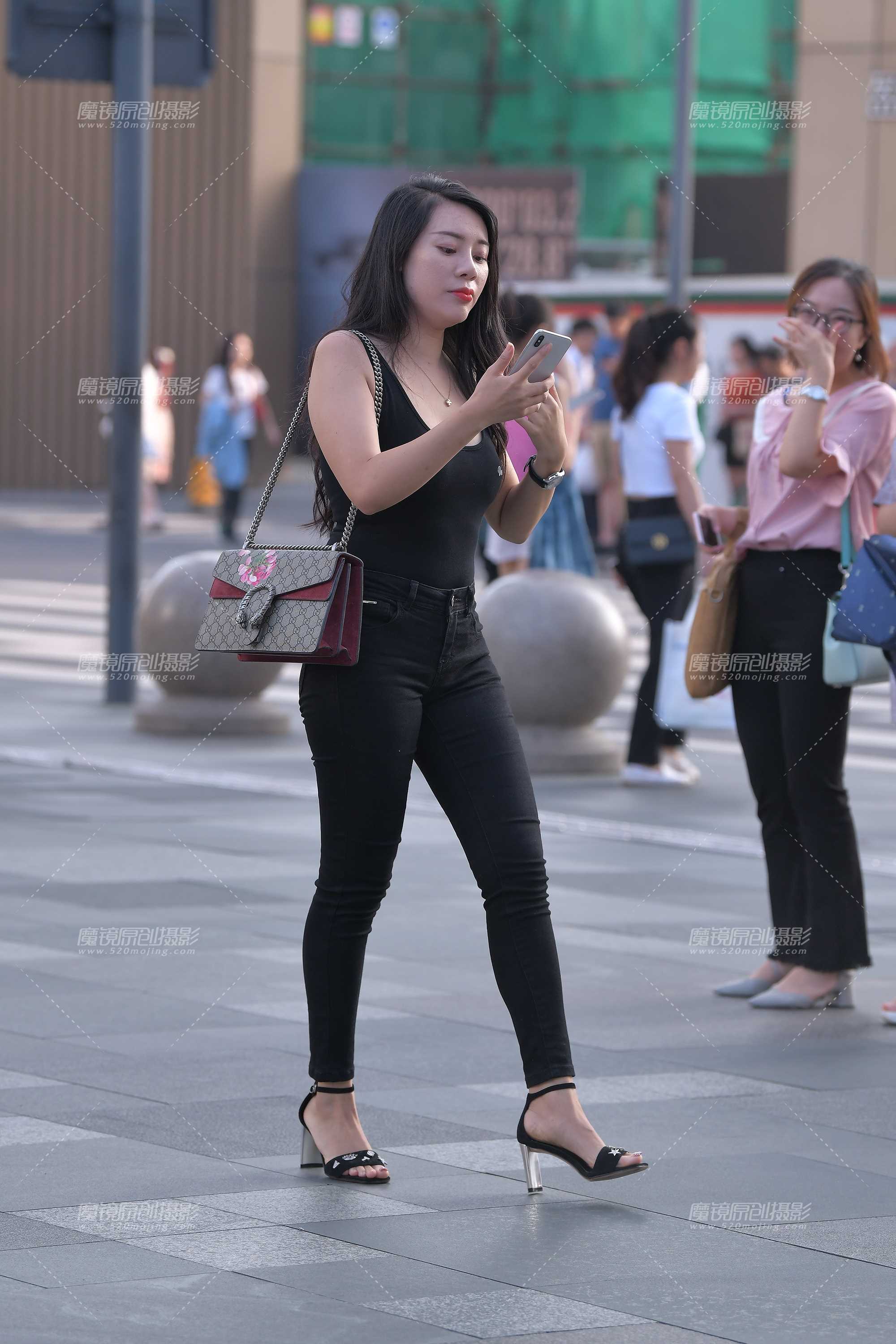 35202-ehbqe3nhhll.jpg