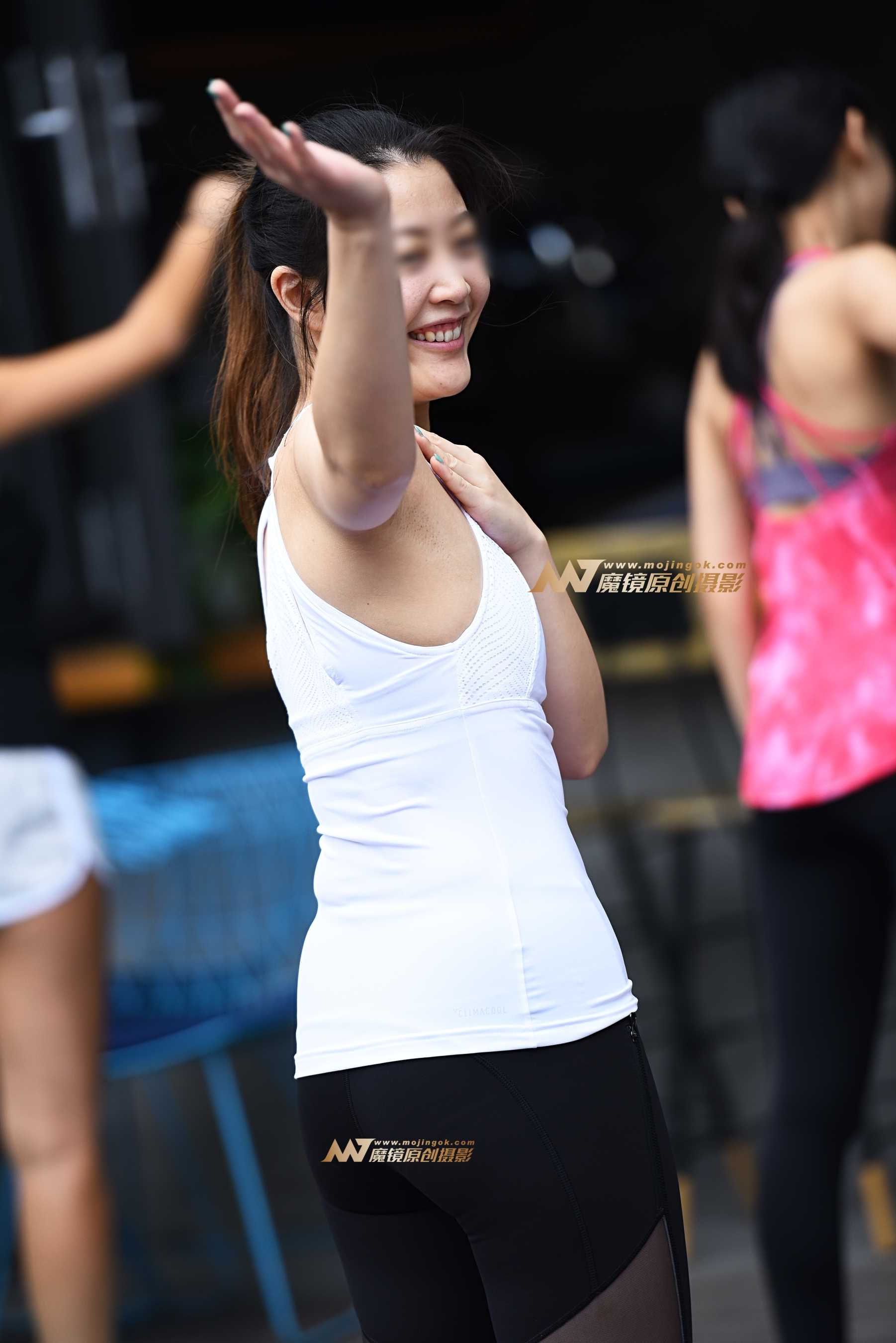 20781-yhebxm13ic2.jpg