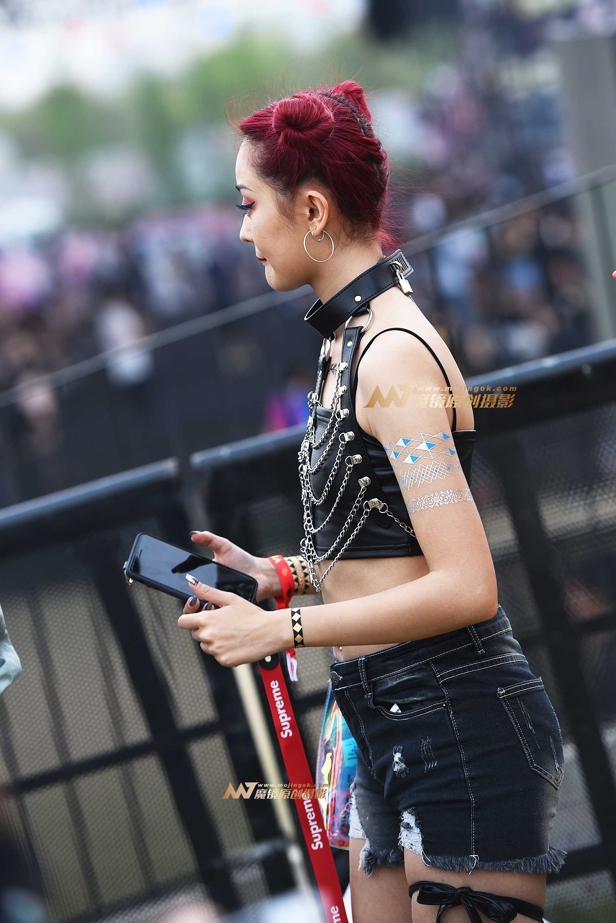 24701-myfk11j50ld.jpg