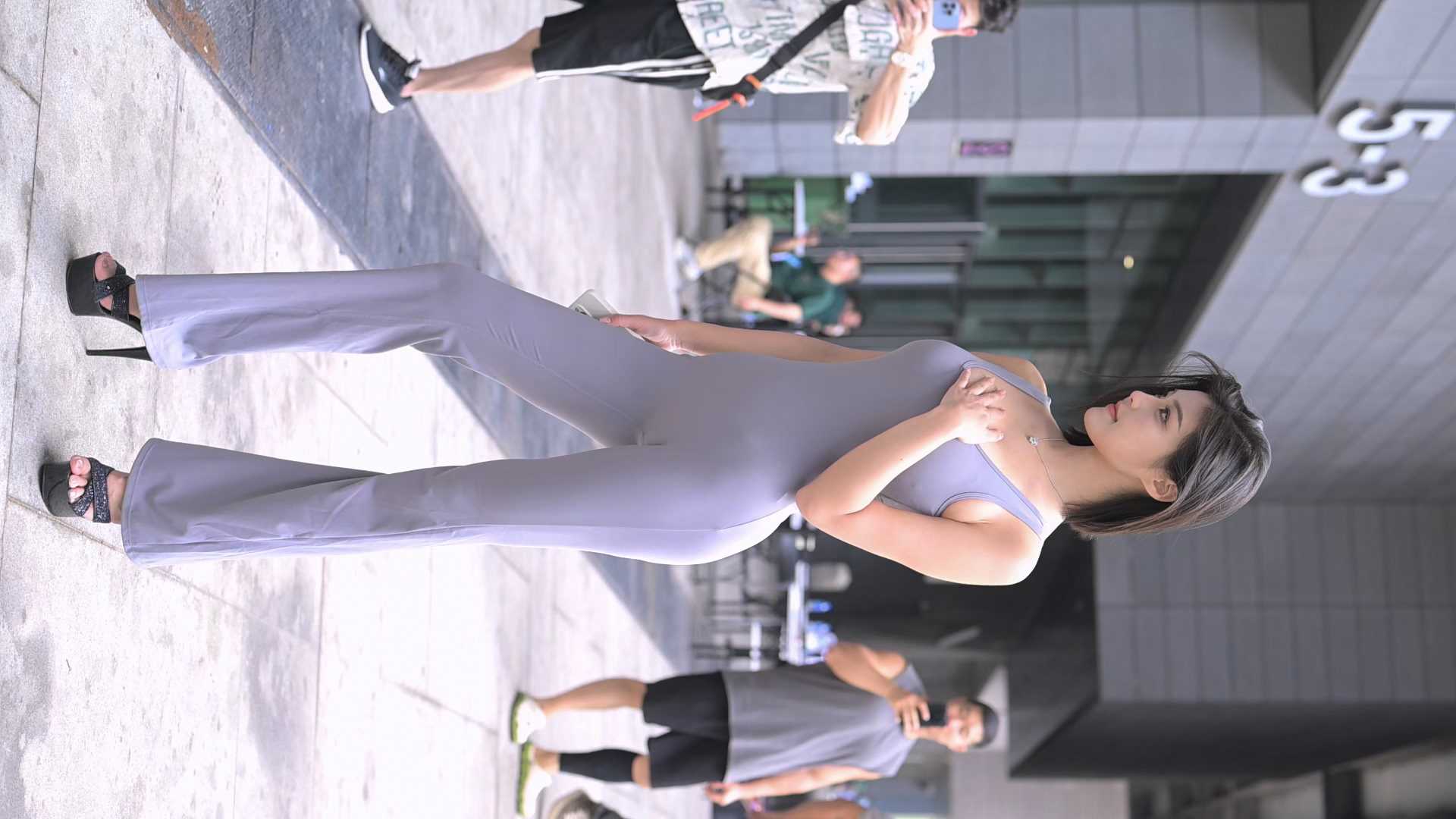 52426-yxqhgquiogy.jpg