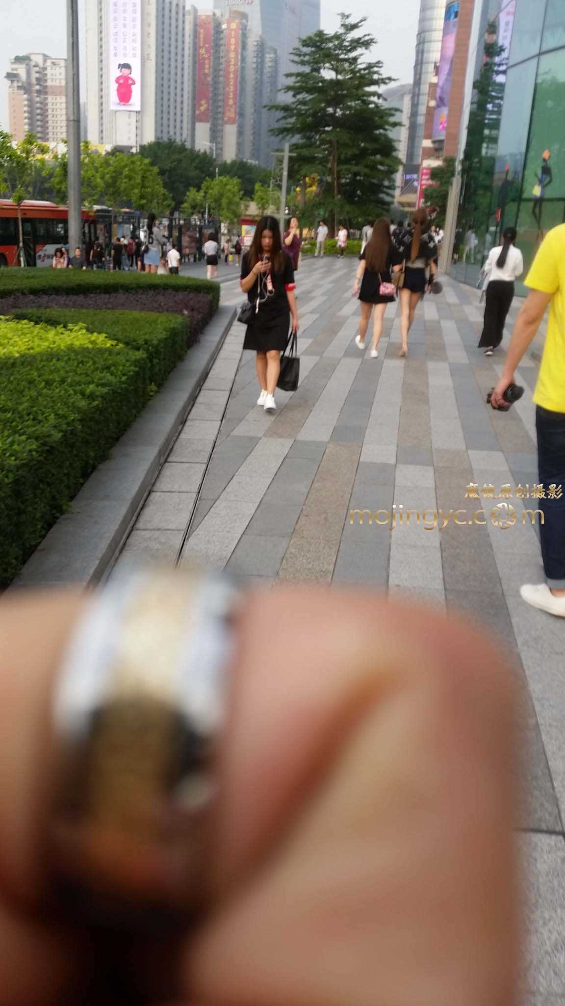 15809-25tgtkbvid1.jpg