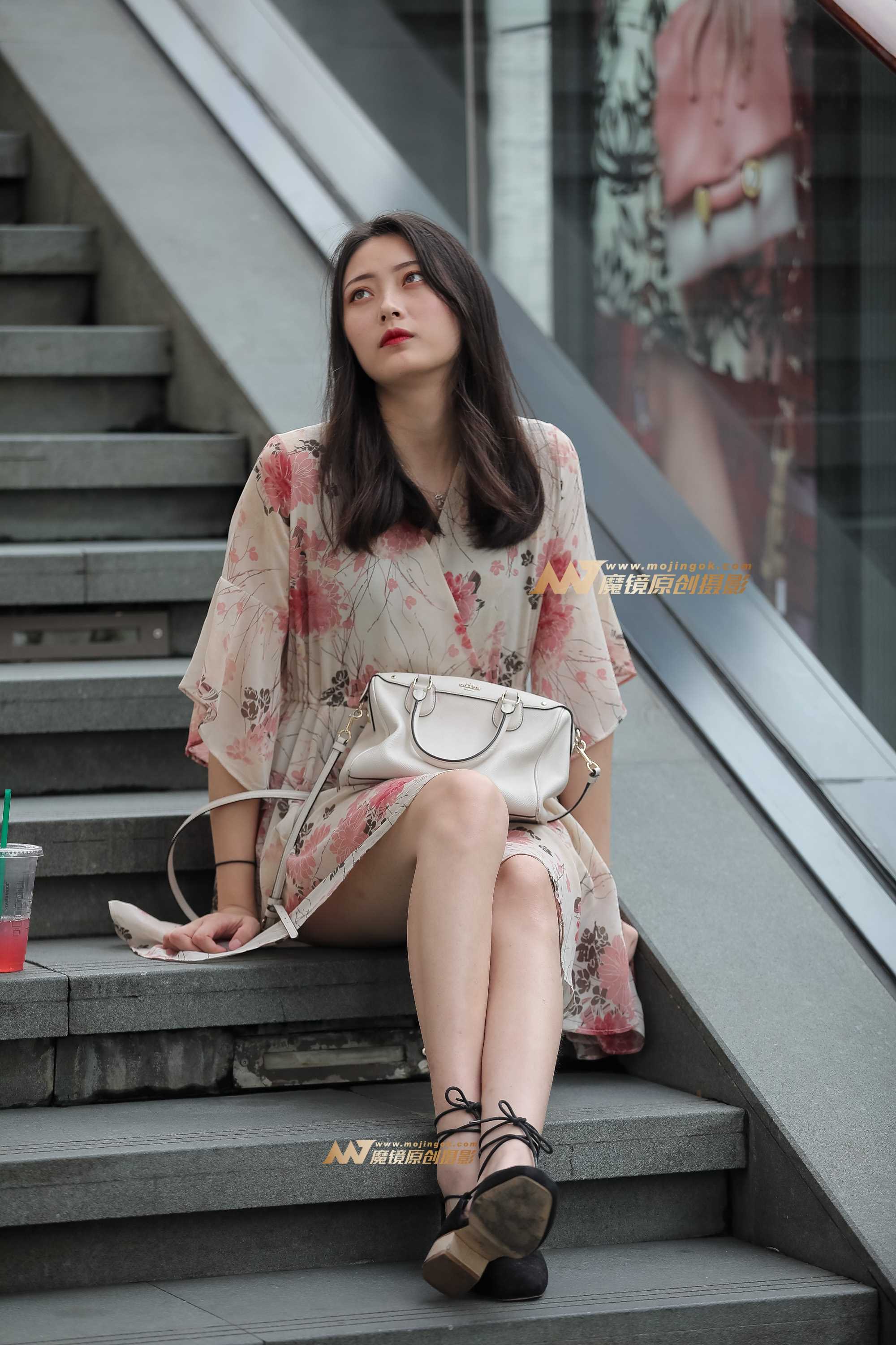 25749-2prs24lanim.jpg