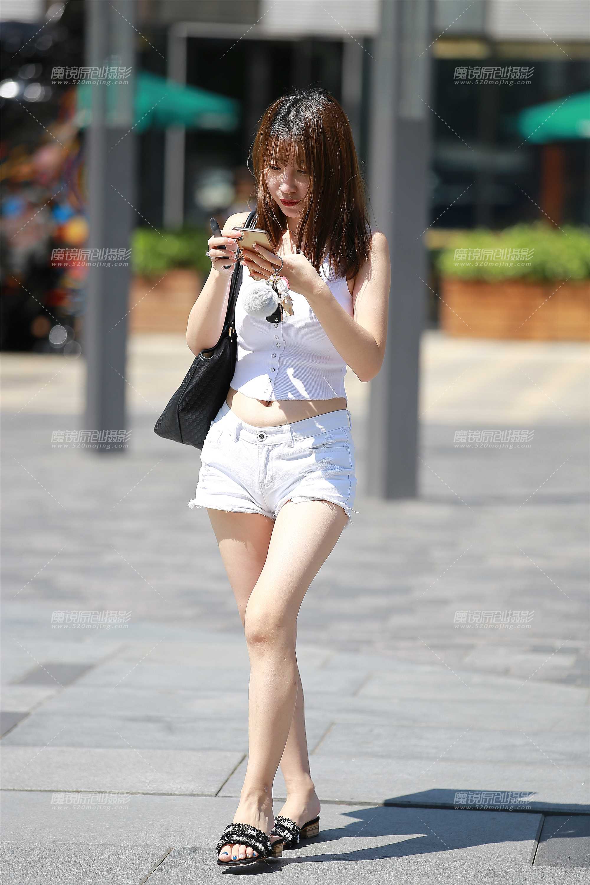 32915-xcmwv1bngnd.jpg