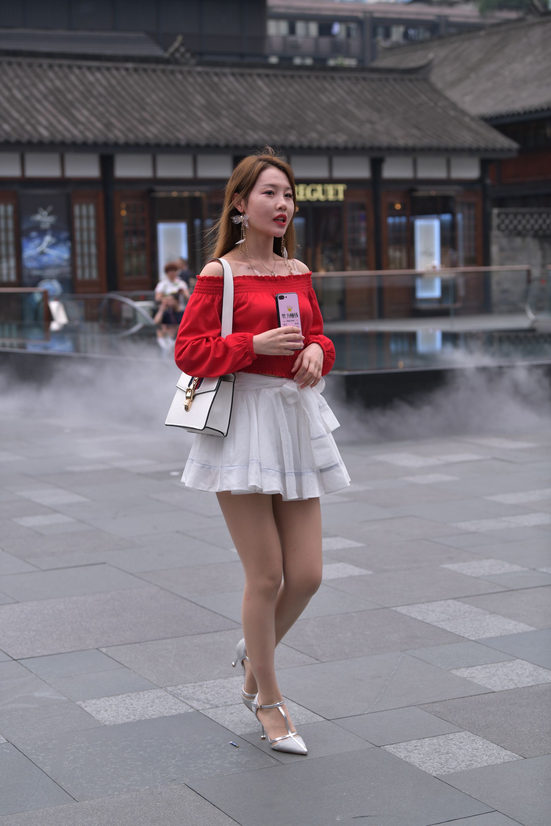 29586-xed0holldsy.jpg