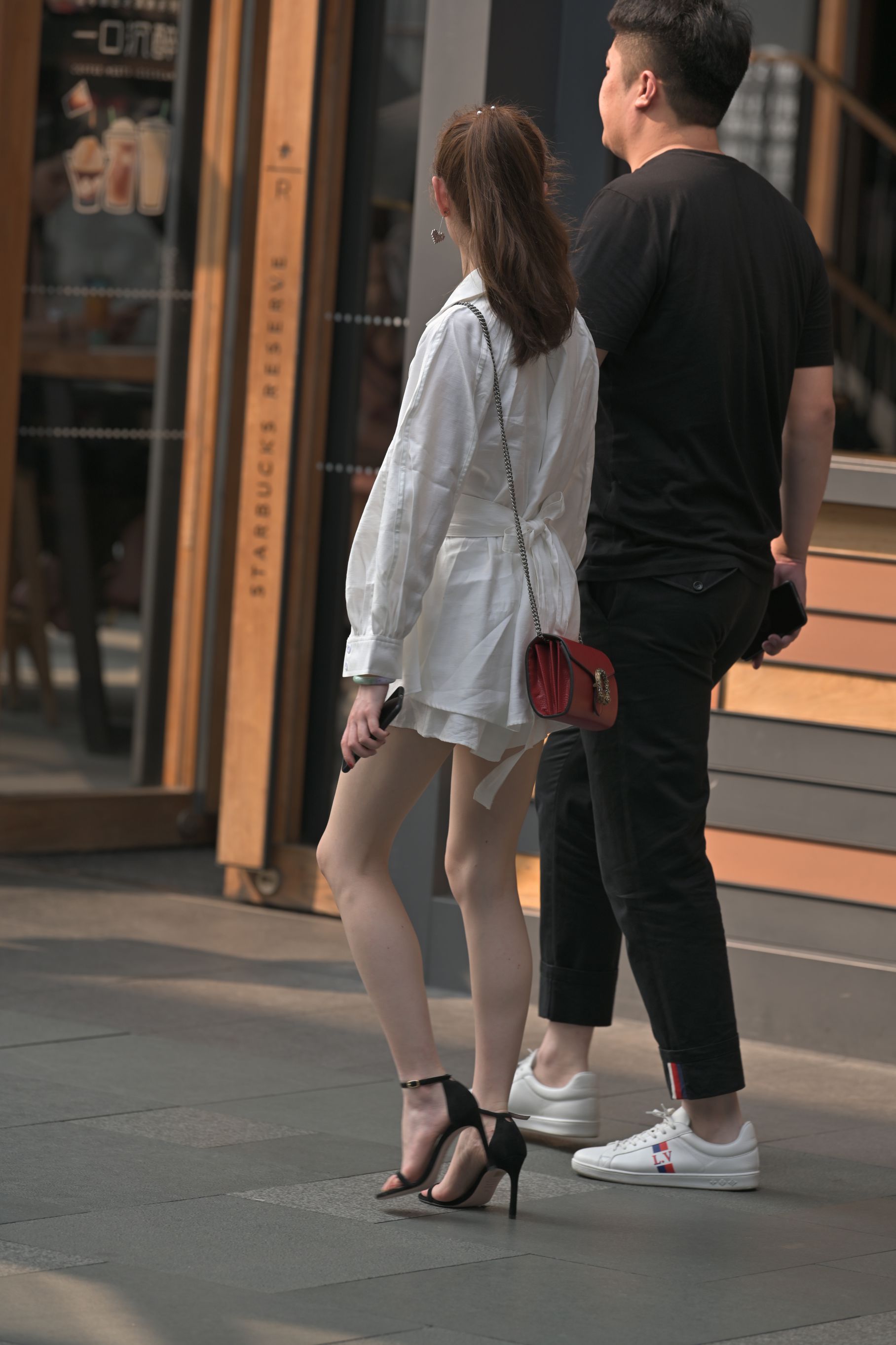 29664-tvnft44umuu.jpg