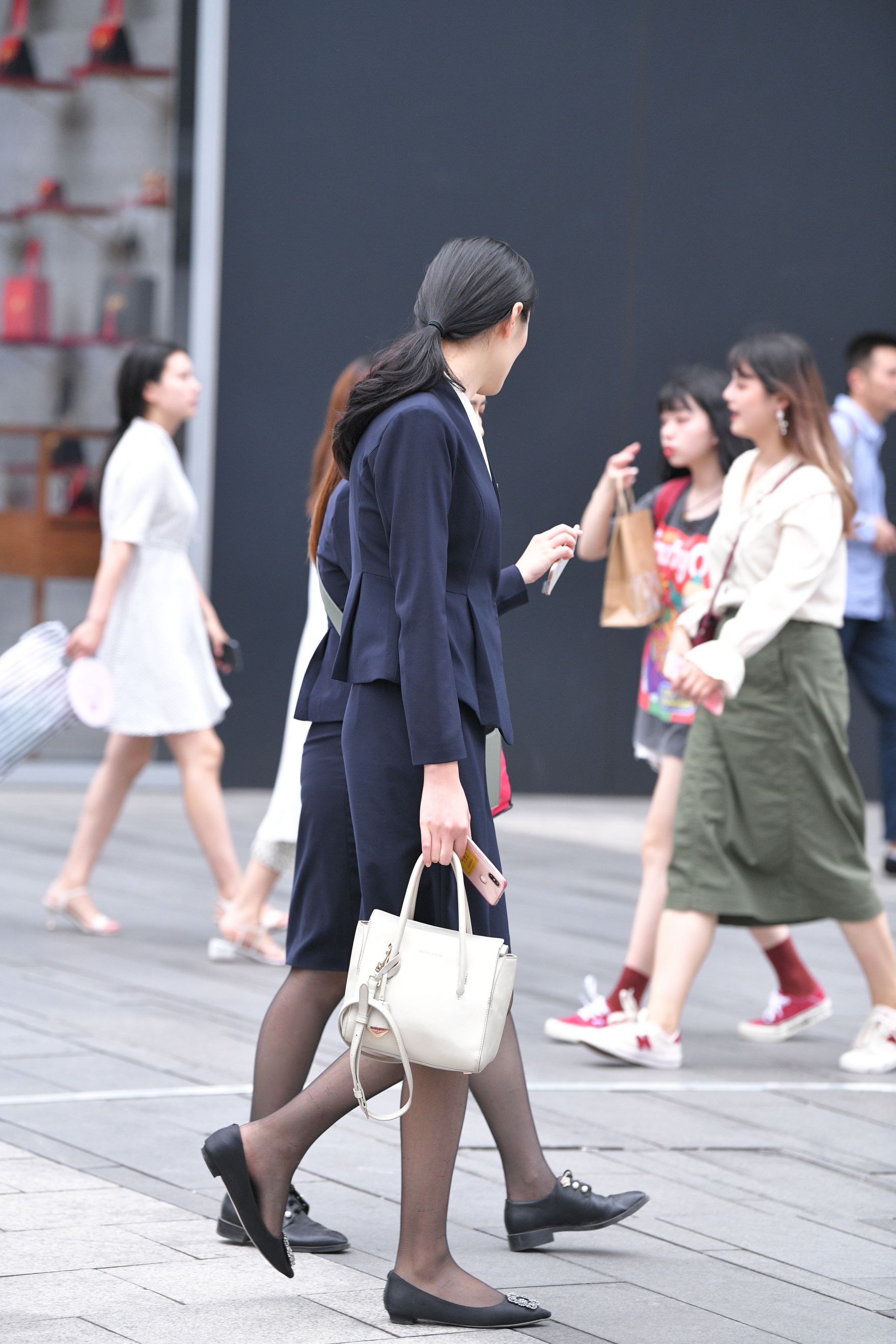 29736-u0wyei1gaxc.jpg