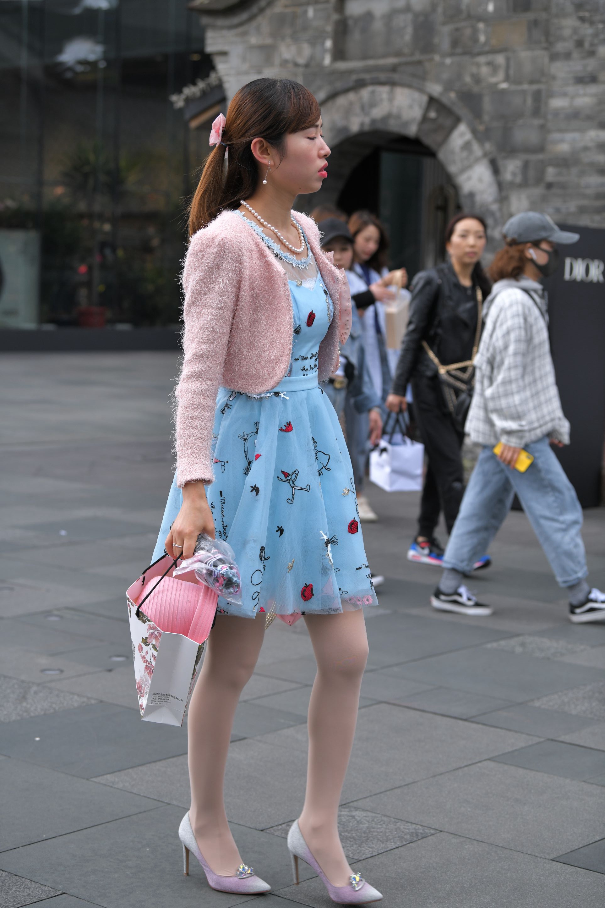 29963-3hxguoiacgm.jpg