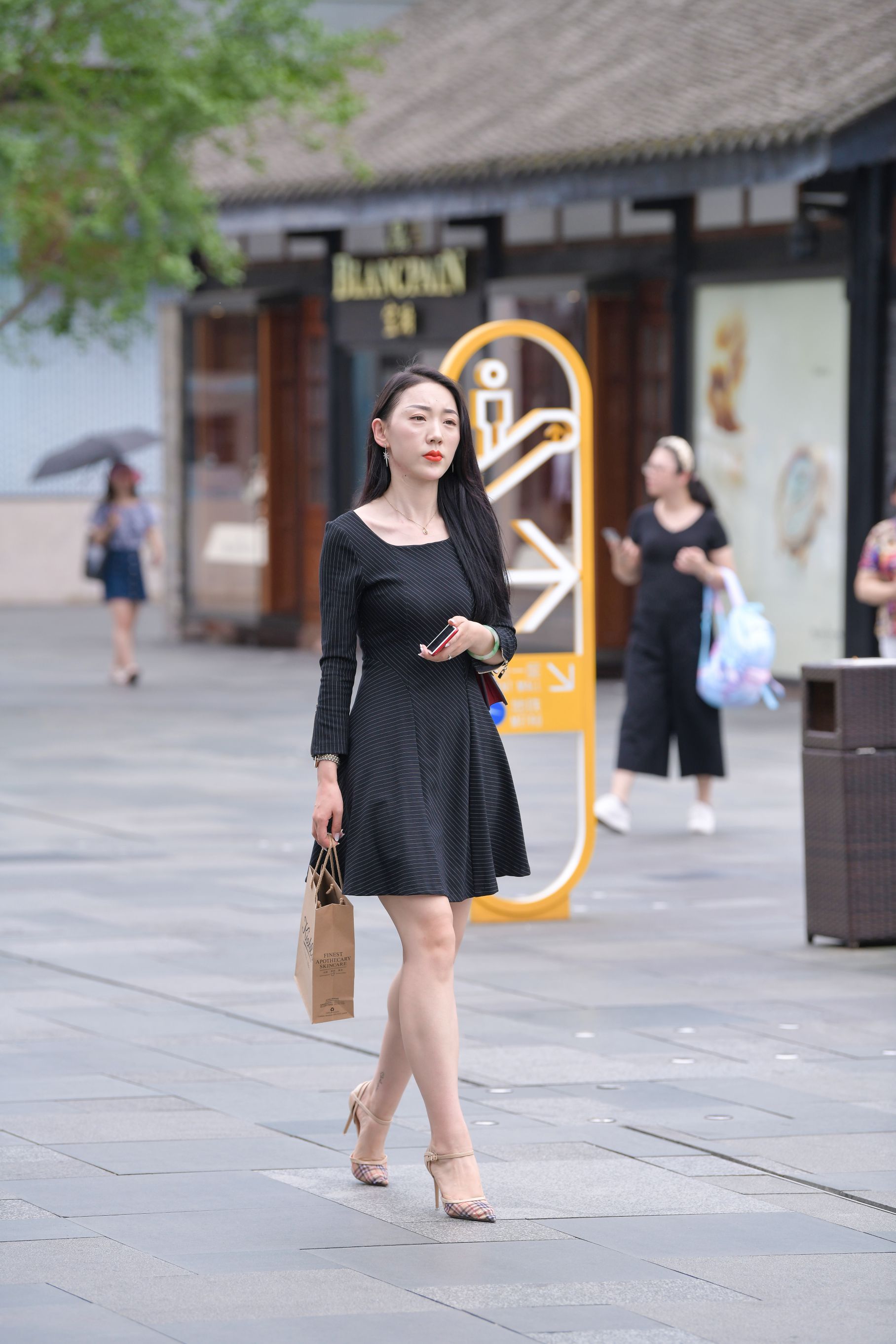 30548-y2gsm0lhcj5.jpg
