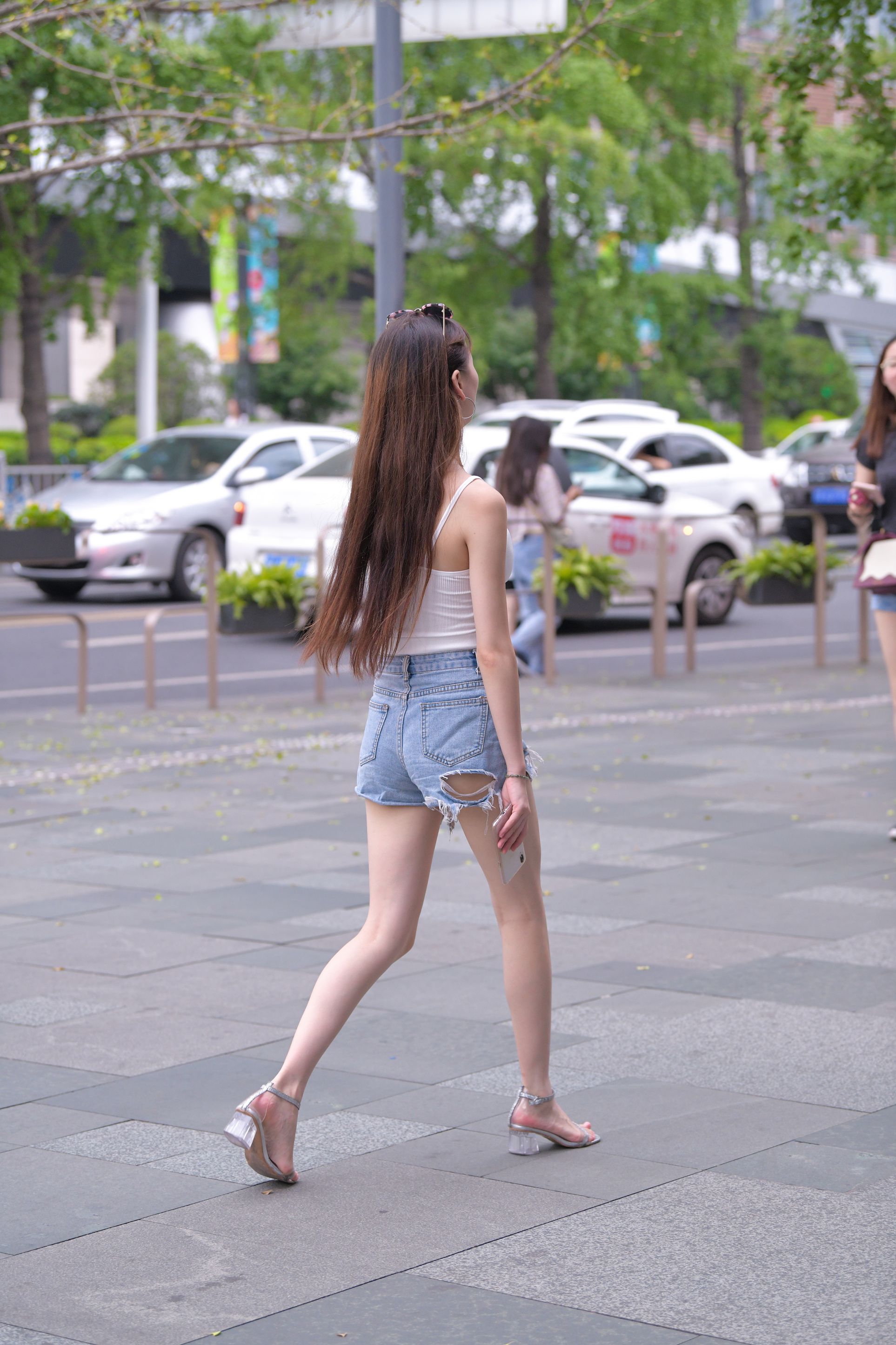 32437-dcvewqzdipt.jpg