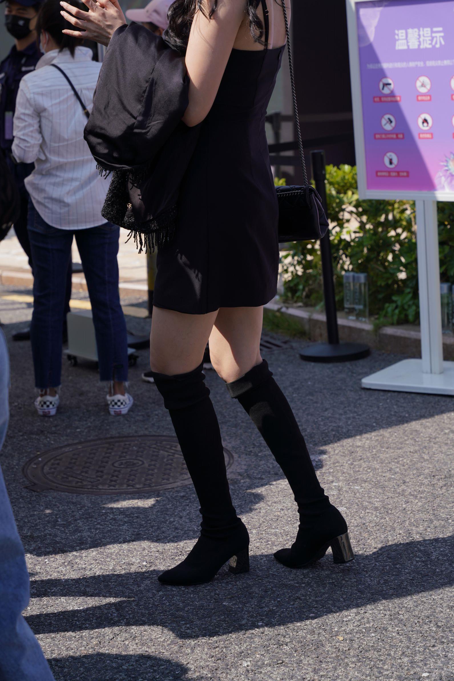 34669-z251h24clcd.jpg
