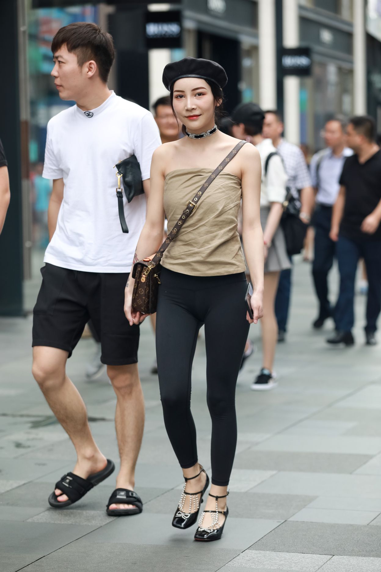 34868-1dpewuhot1n.jpg