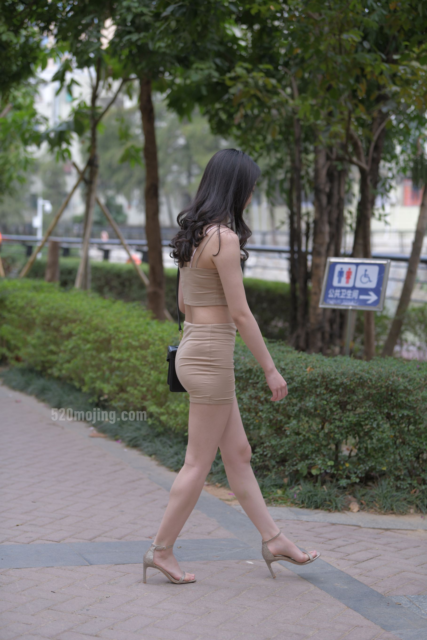 36129-4zippu34coi.jpg