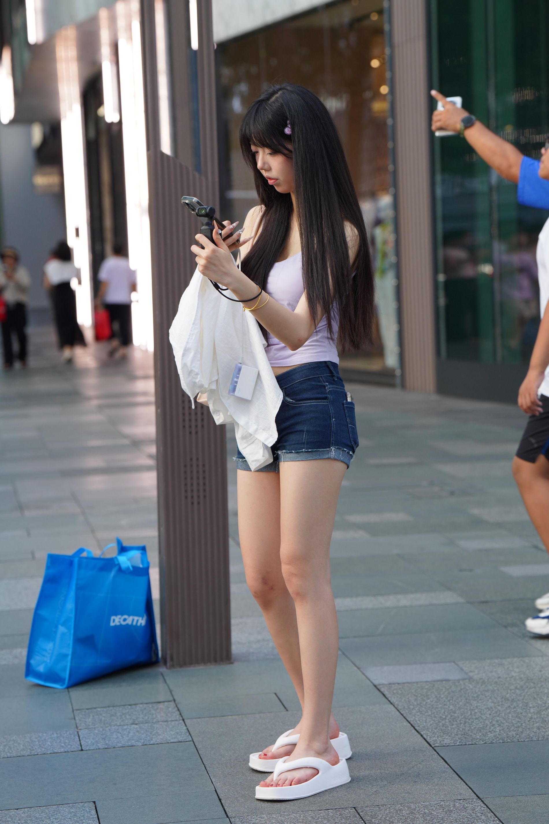 158476-p11zachvycl.jpg