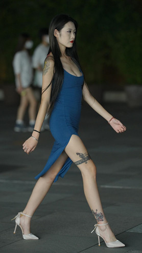 9846c5c0uy151of.jpg