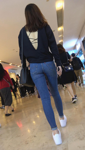 9907cxfh4yqbr32.jpg
