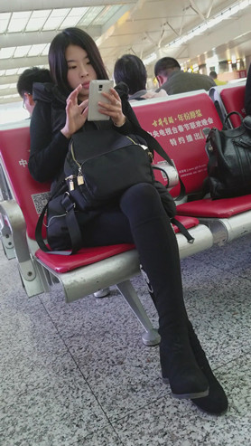 67862nzk45a1yhk.jpg
