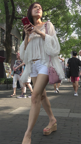 10216x2bablmol1w.jpg