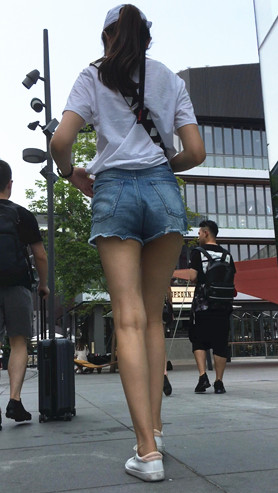 3897dcyta44qyvy.jpg