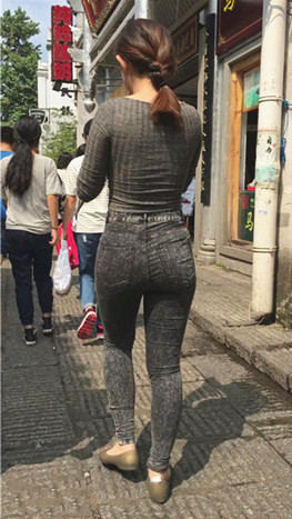 2460w0lvrra5sbt.jpg