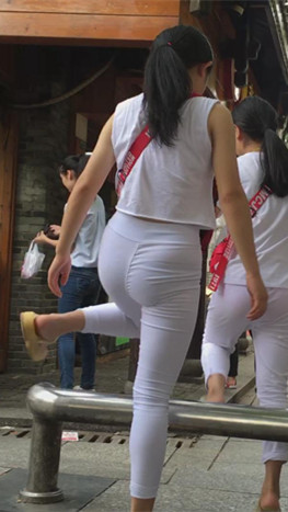 1792qivcoj04t1c.jpg