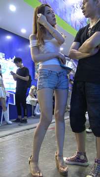 2139wt2tvm3bwaj.jpg