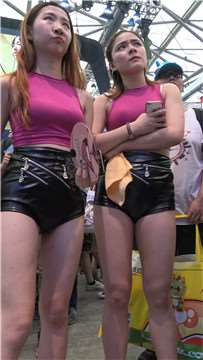2127q5dsaxvk3qh.jpg