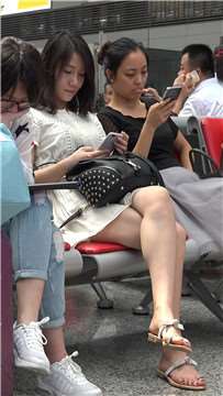 205312j0l2pmdy24.jpg
