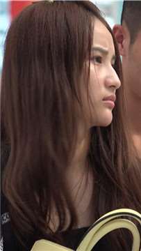 17211umaomo50uxx.jpg