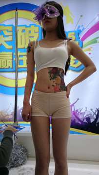 28075qtupy2fli3.jpg