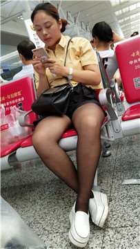 14689rc5ngx2a1av.jpg