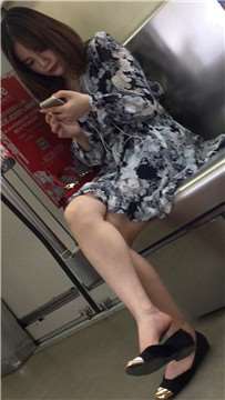 14093f1i0qozrl1.jpg