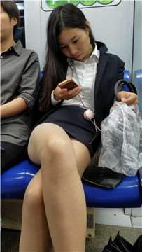 11633jo0v01uismv.jpg