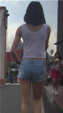 4700wzlixfdb3q0.jpg
