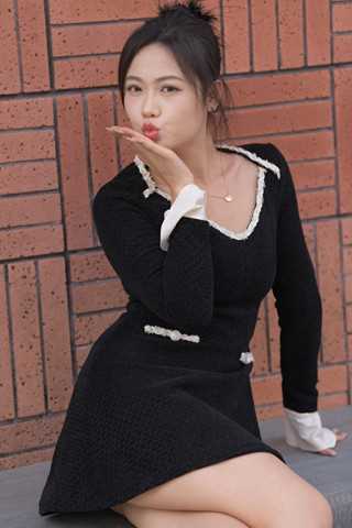 34596uc44zcfxxw3.jpg