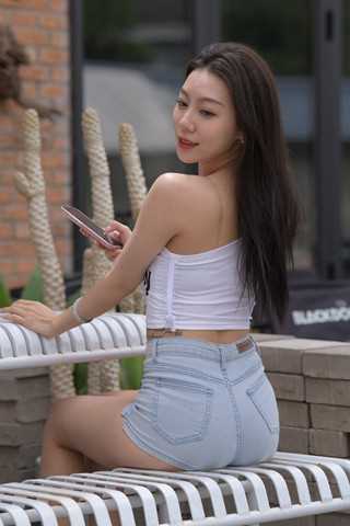 30911xgfdrtzlitv.jpg