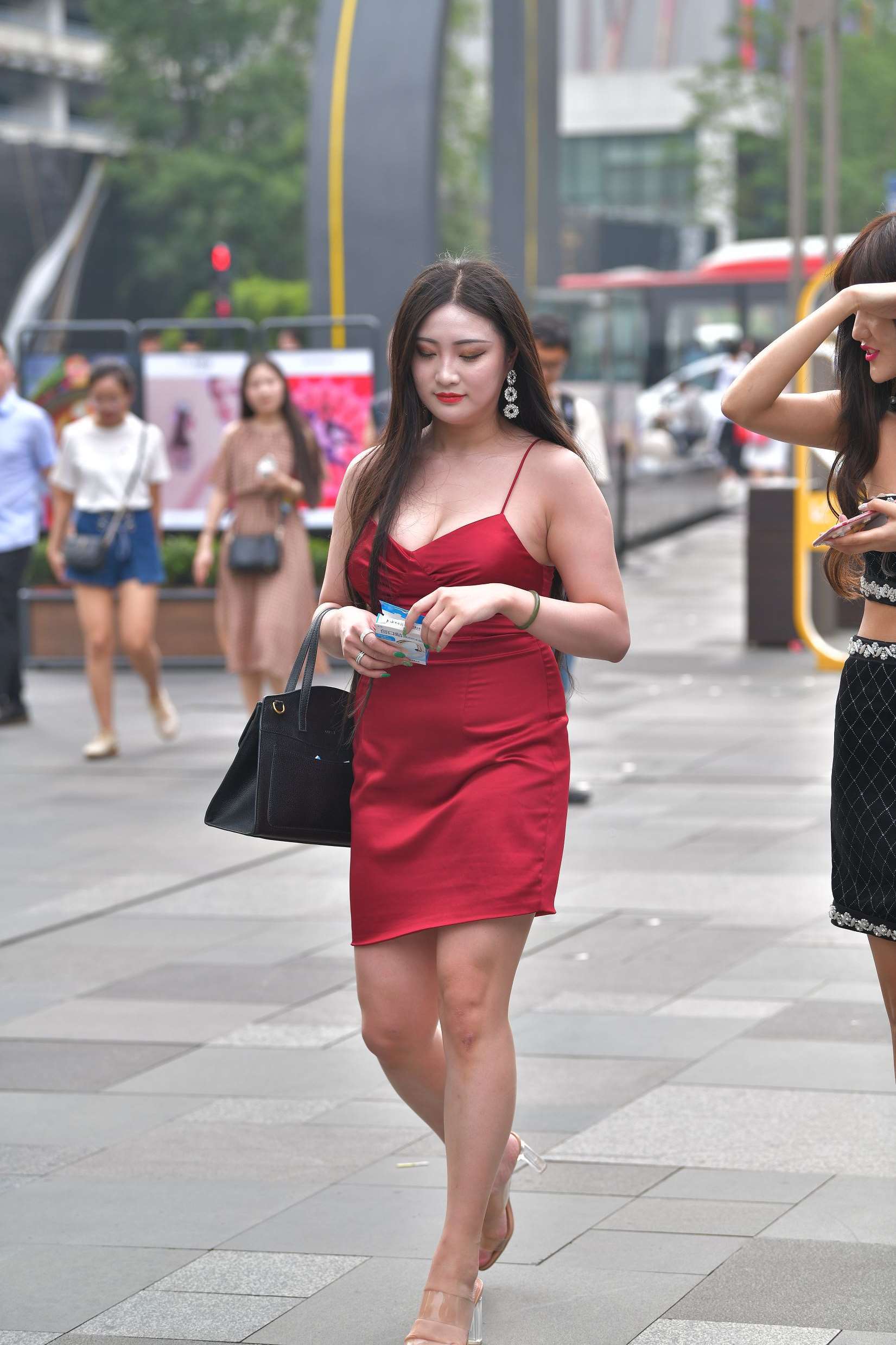 117499deu3phsnz45.jpg