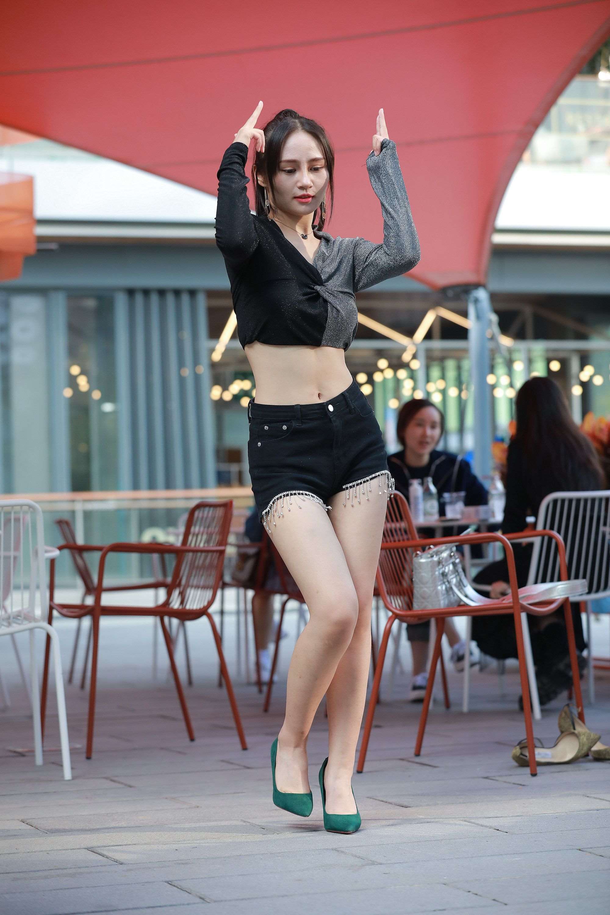 118338nz241cndpxn.jpg
