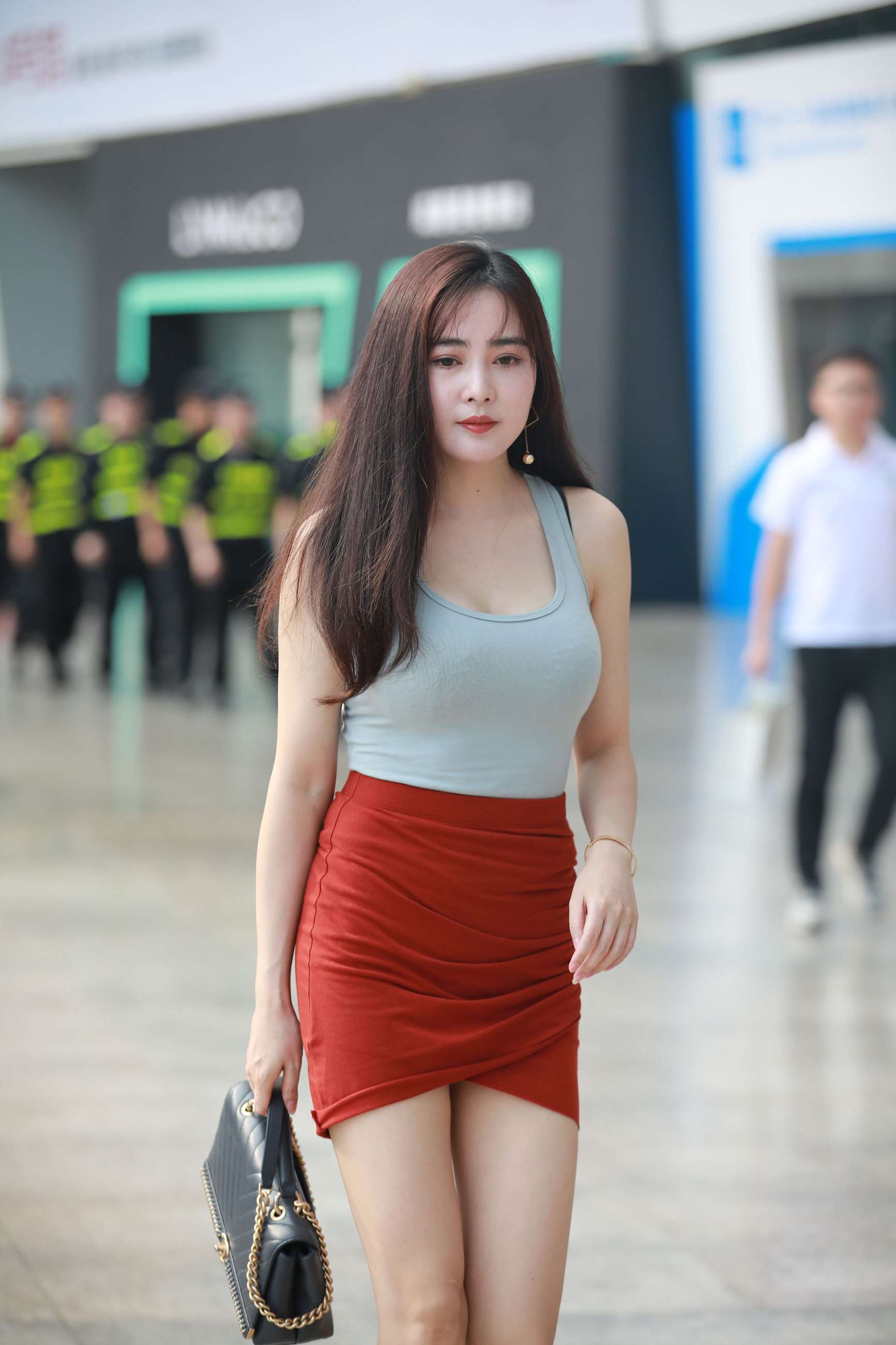 117976f0rxvjaj32q.jpg