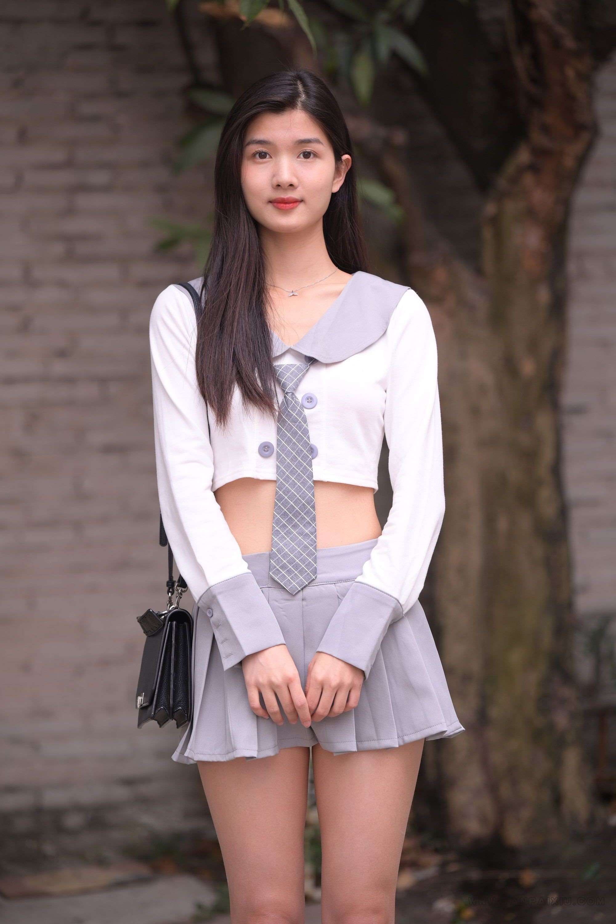 11756740lqdmy4xsa.jpg