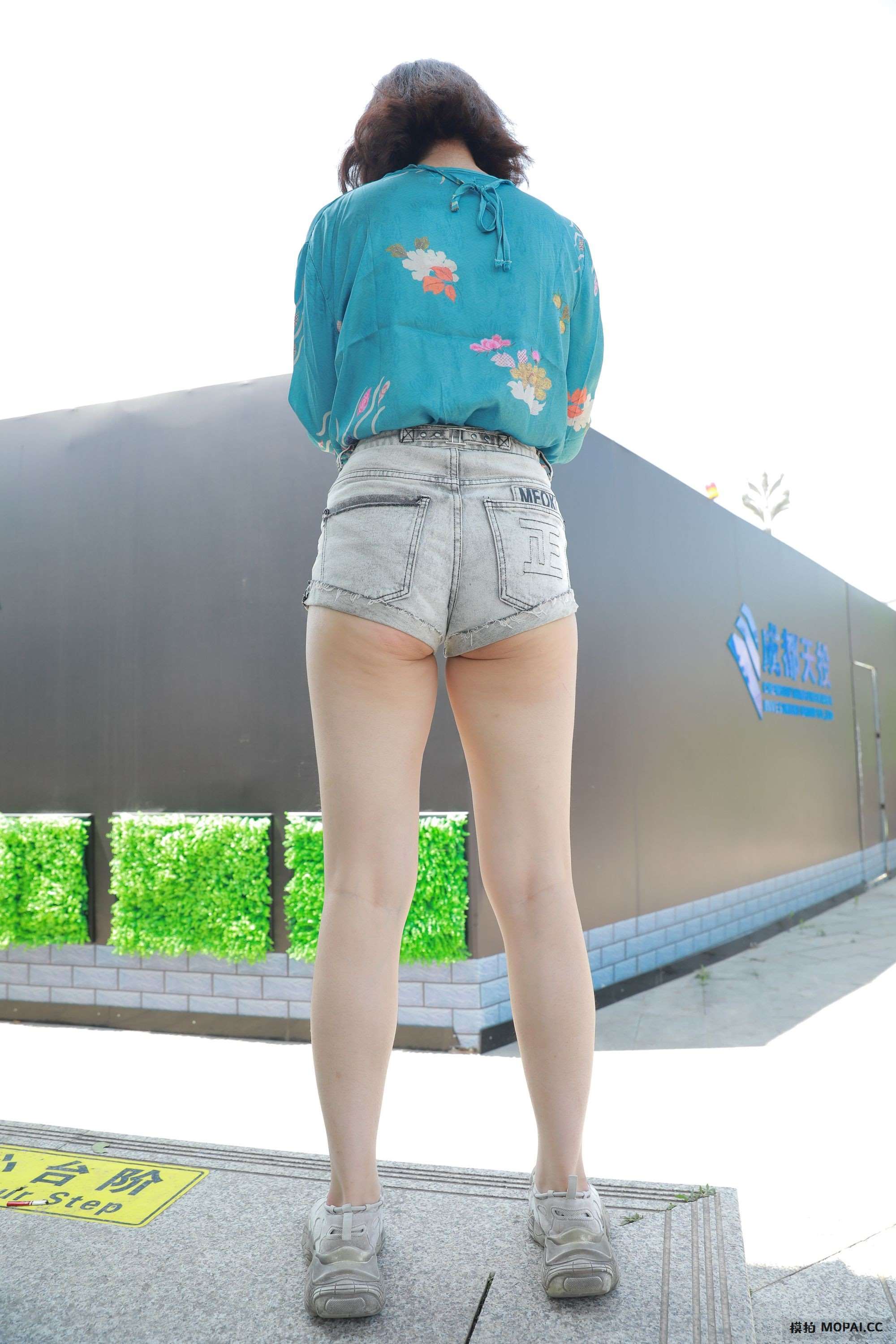 117656kgblgj03krq.jpg