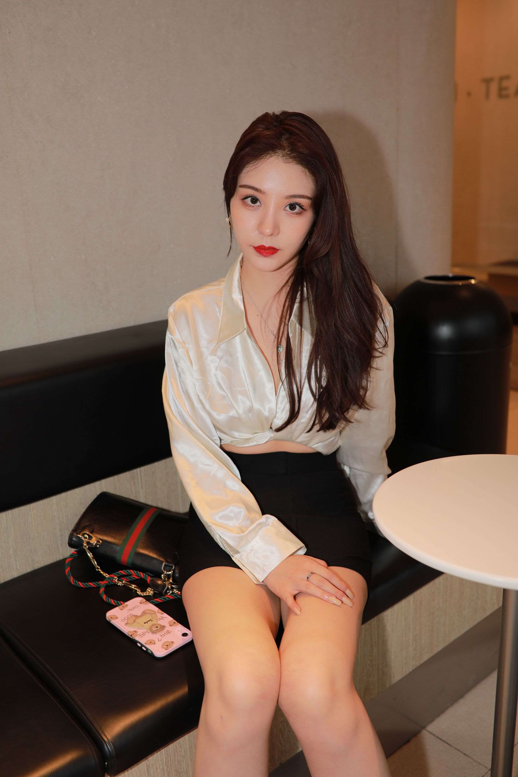 1176791yfm13u5pbl.jpg