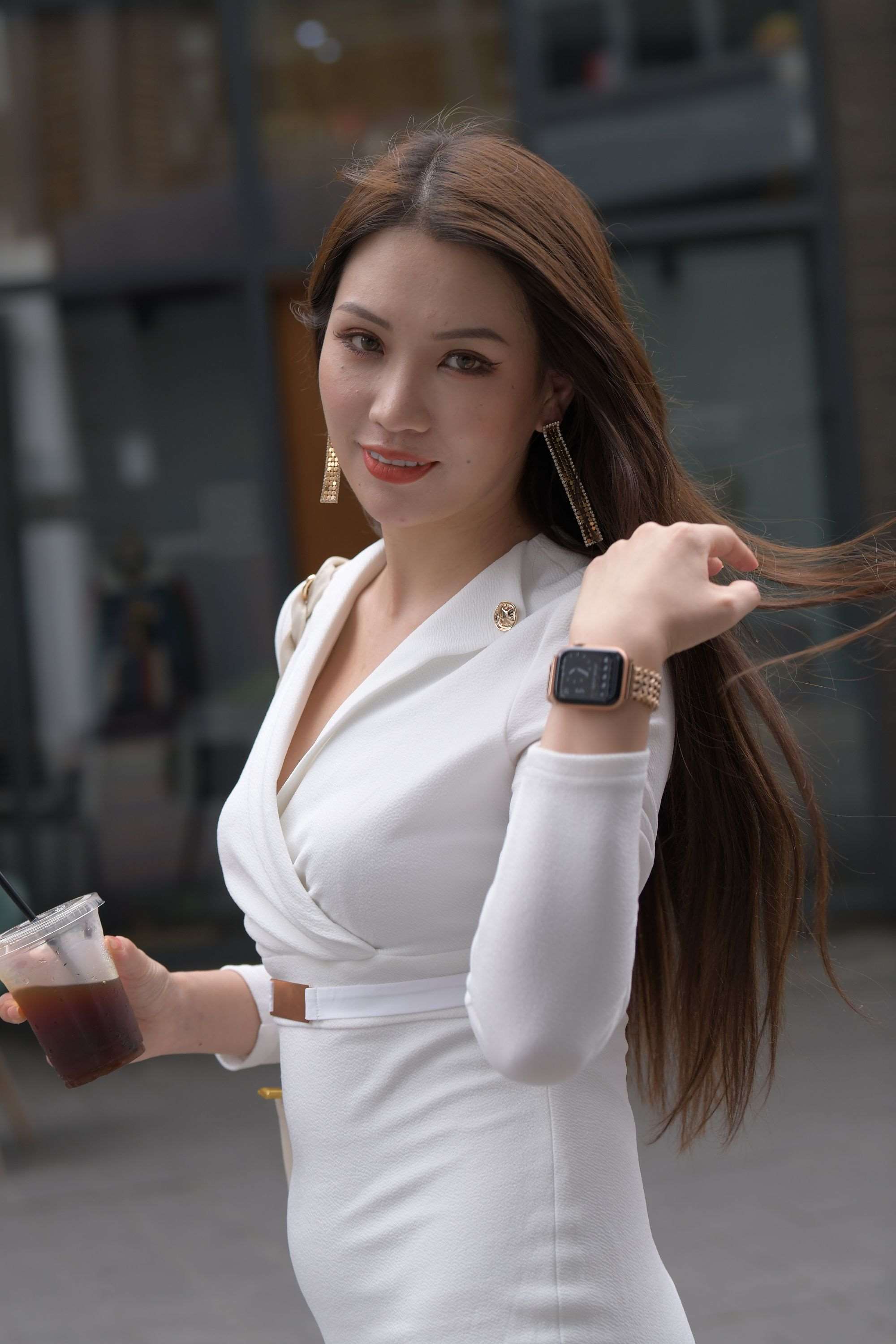 1177873yvaow1wdrm.jpg
