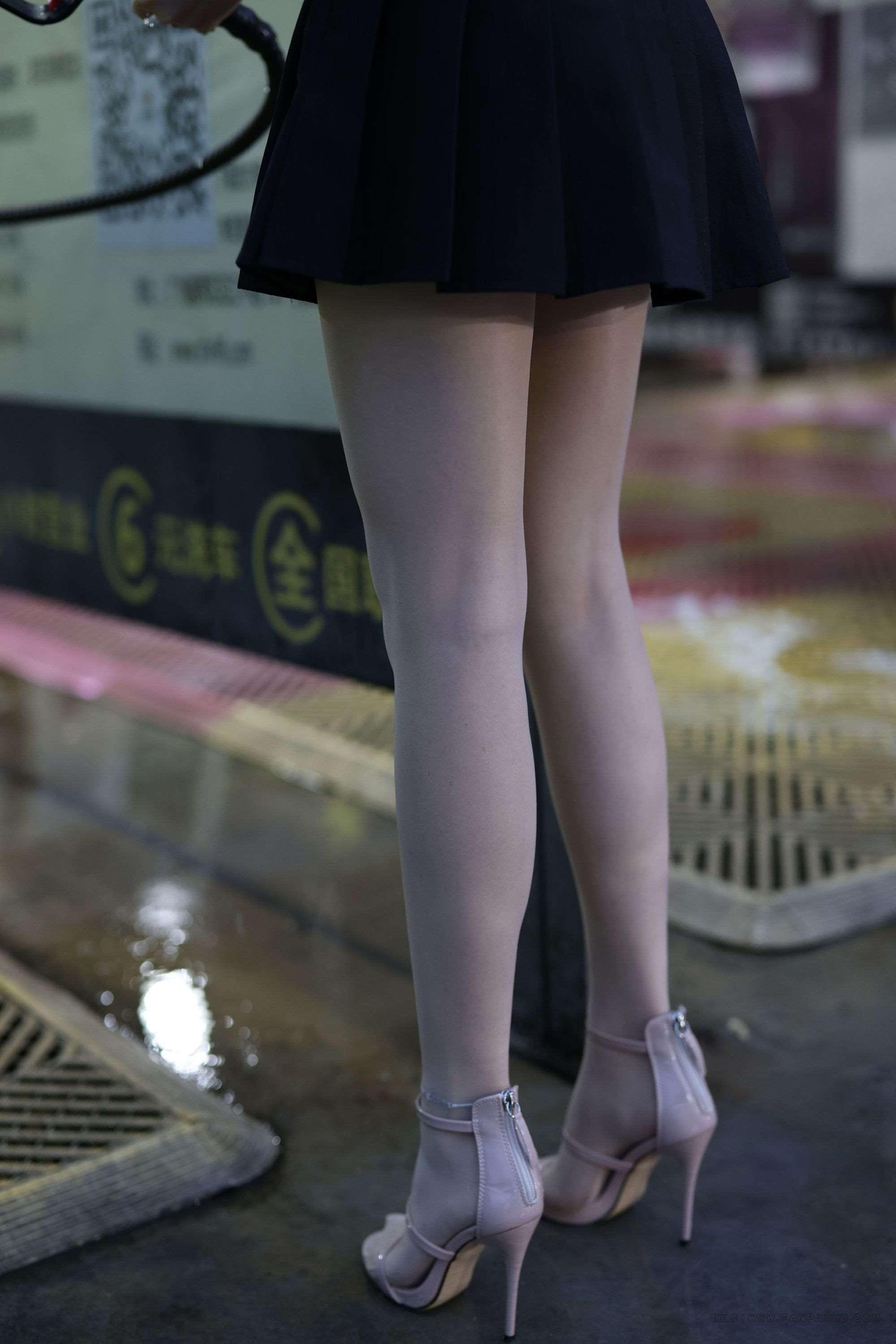 118464y2e1h5gv114.jpg